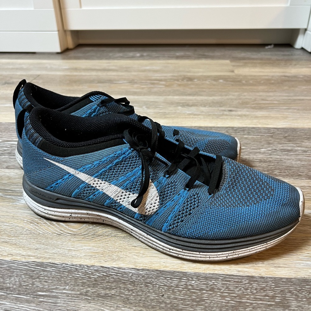Lunar Flyknit size 10.5 — OG colorway